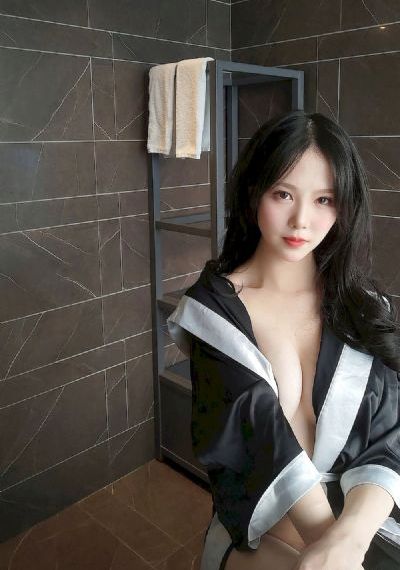 做到一半自慰是看不上对方吗_国产精品视频