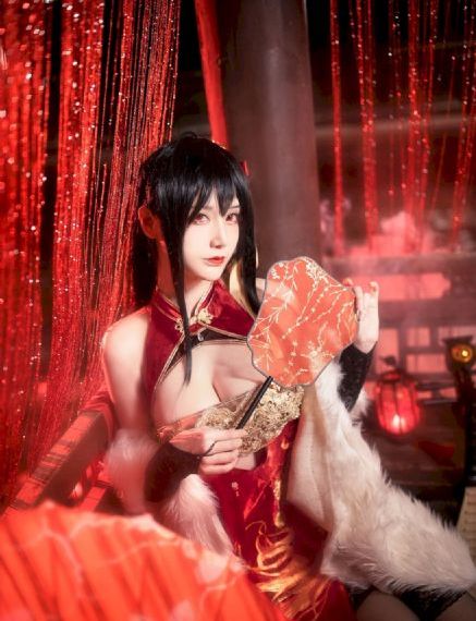 中文字幕一区二区三区四_十万网红美女美酱